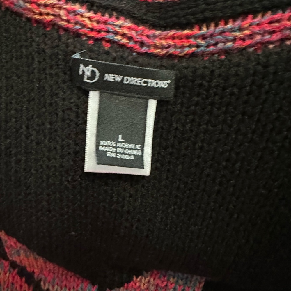 Sweater - - Picture 3 of 3